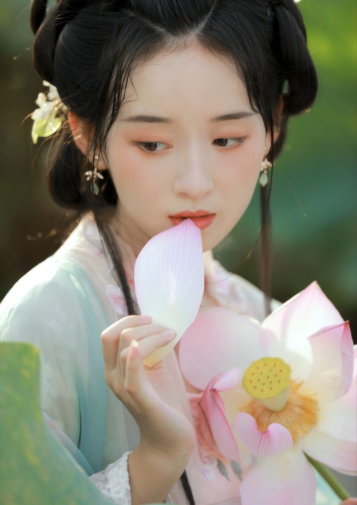 荷韵 - 作品作品 3/8 - 易姝专业作品摄影